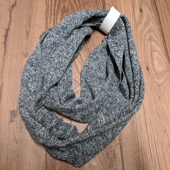 NWT 2pcs set of Scarf and Beanie Unisex - Picture 4 of 8